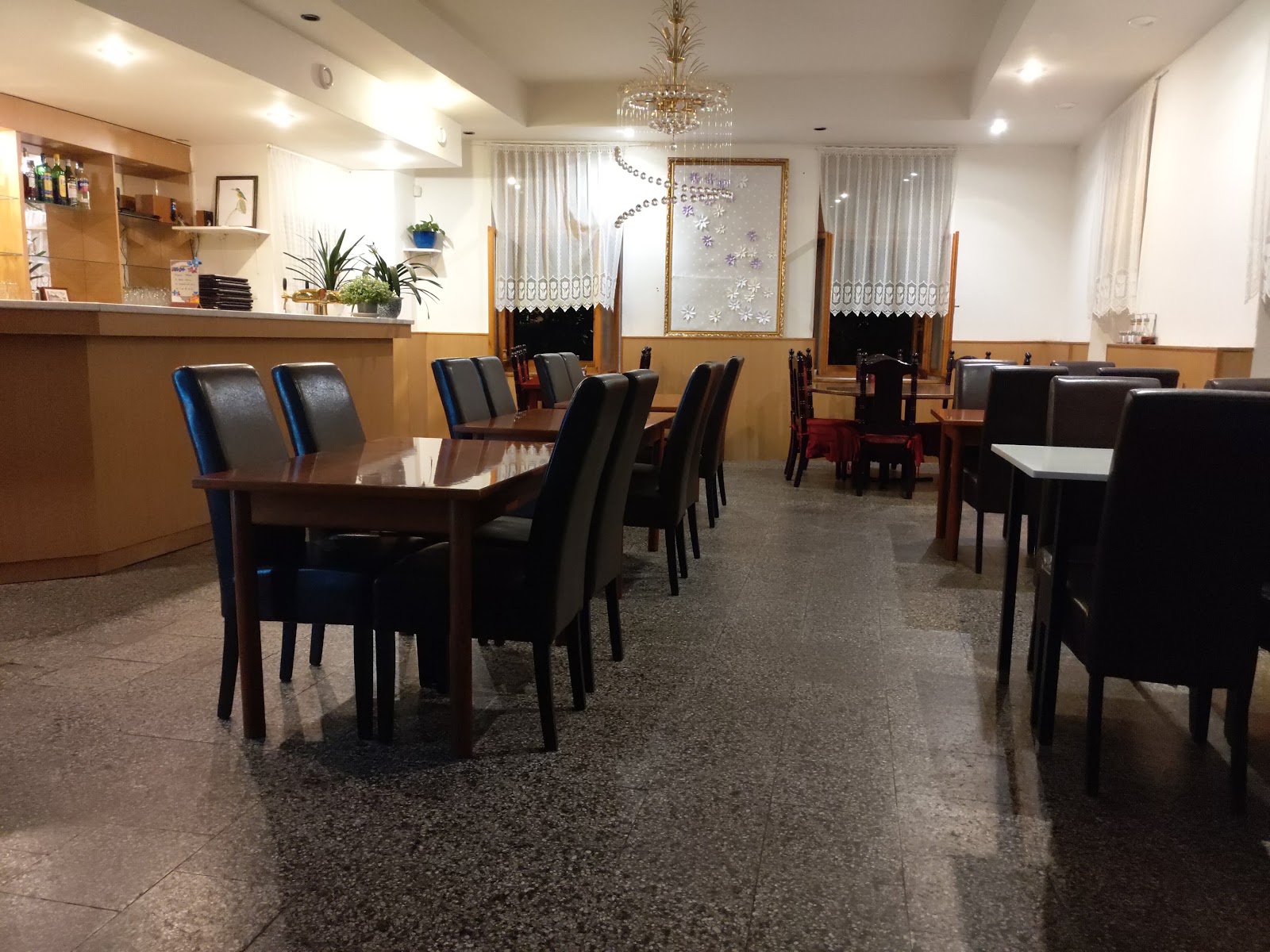 Restaurace S´-ČCHUAN České Budějovice