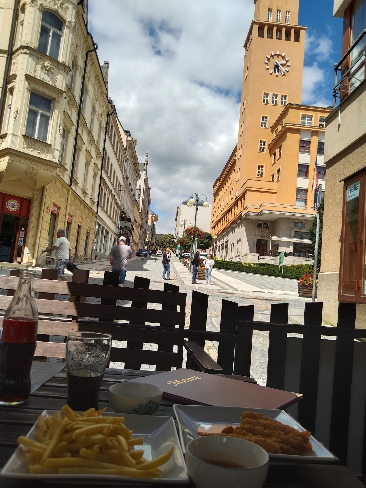 Restaurant yaoshun（balada) Jablonec nad Nisou